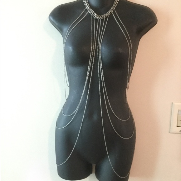 Jewelry - Showstopper Body Chain🔗😎